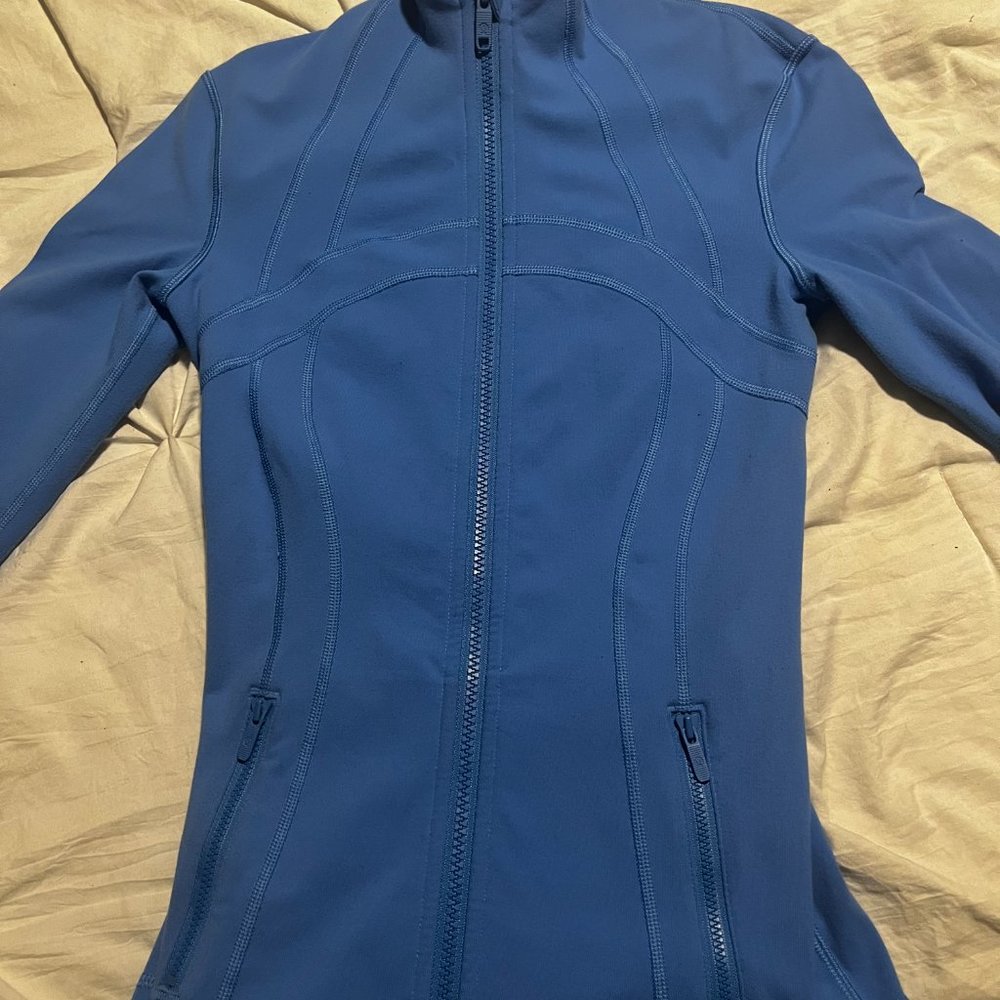 Lululemon Define Luon Jacket- Blue Nile Size 2